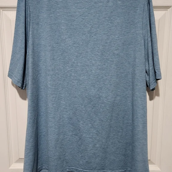 BloomChic Teal Short Sleeve Top Size 1X - Picture 7 of 7
